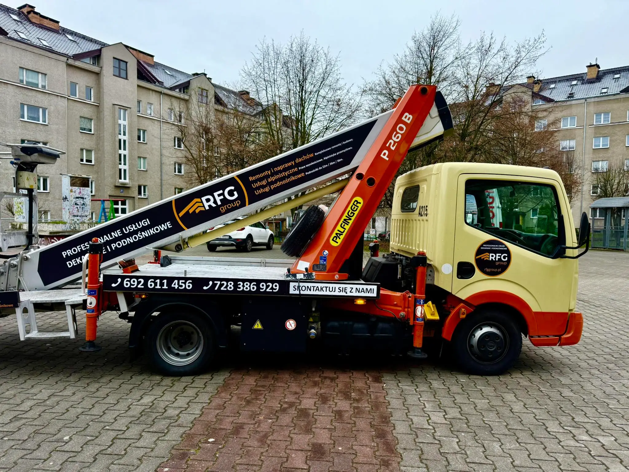 Podnośnik koszowy firmy RFG Group ze Szczecina